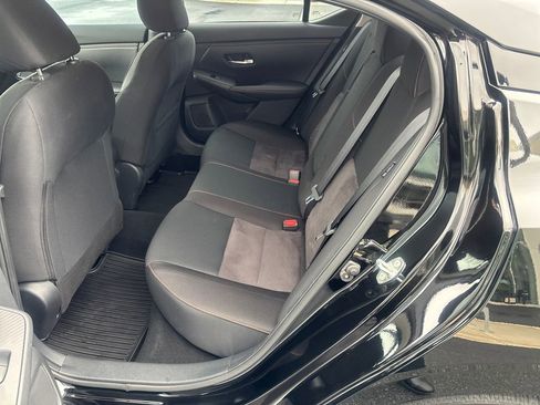 Used 2022 Nissan Sentra SR w/ Midnight Edition FWD image 21