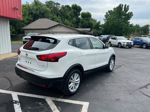 Used 2018 Nissan Rogue Sport S w/ S Appearance Package AWD/4WD image 5