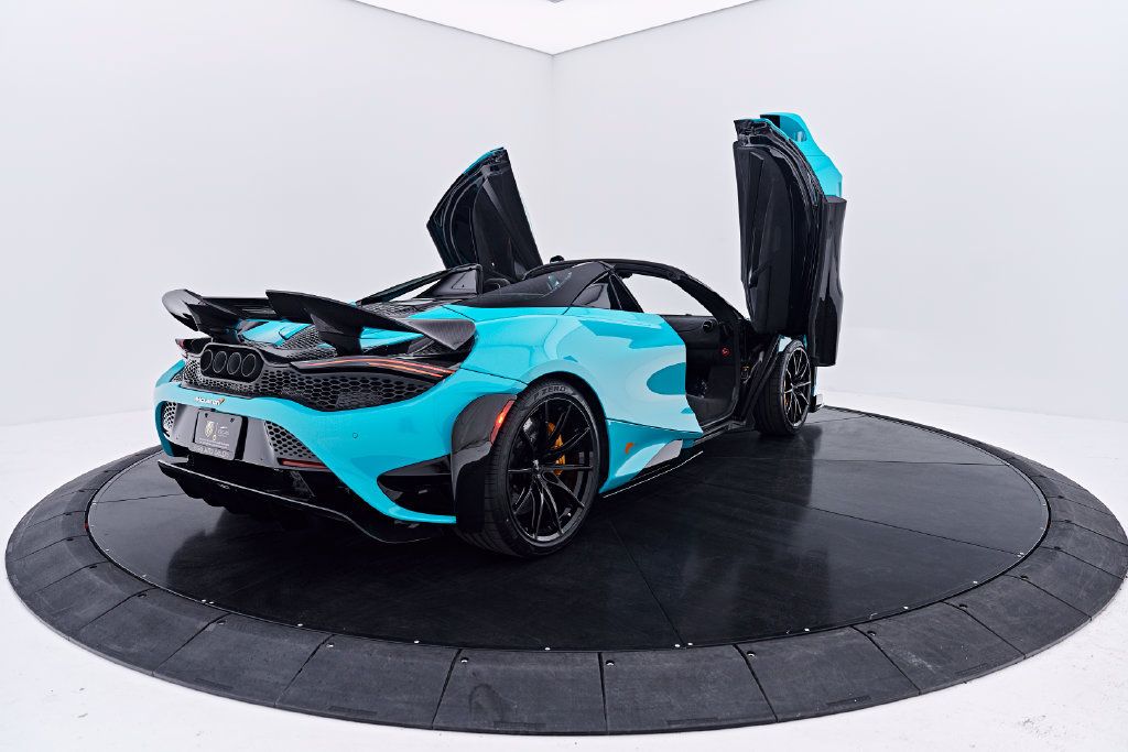 Used 2022 McLaren 765LT RWD image 39