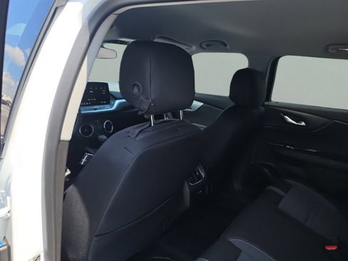 Used 2024 Chevrolet Blazer LT w/ Convenience Package FWD image 28