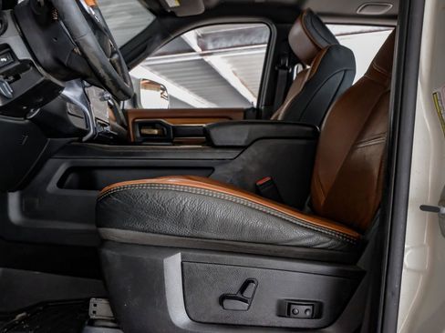 Used 2019 RAM 3500 Limited image 29