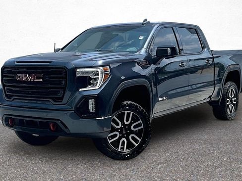 Used 2021 GMC Sierra 1500 AT4 w/ AT4 Value Package AWD/4WD image 4