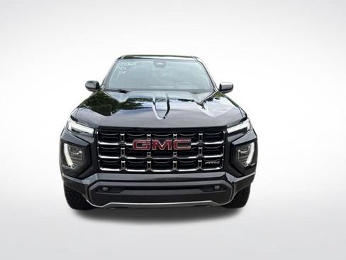 Used 2024 GMC Canyon AT4 AWD/4WD image 8