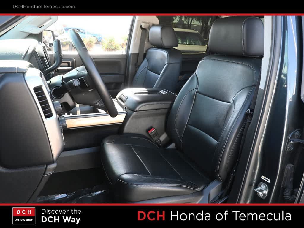 Used 2018 Chevrolet Silverado 1500 LTZ AWD/4WD image 18