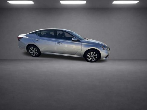 Used 2021 Nissan Altima 2.5 S FWD image 11