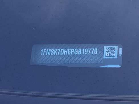 Used 2023 Ford Explorer XLT w/ Equipment Group 202A image 34