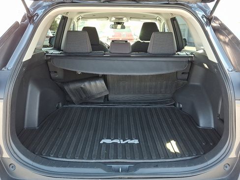 Certified 2023 Toyota RAV4 LE image 7