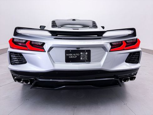 Used 2020 Chevrolet Corvette Stingray Preferred Cpe w/ 2LT Preferred Equipment Group RWD image 16