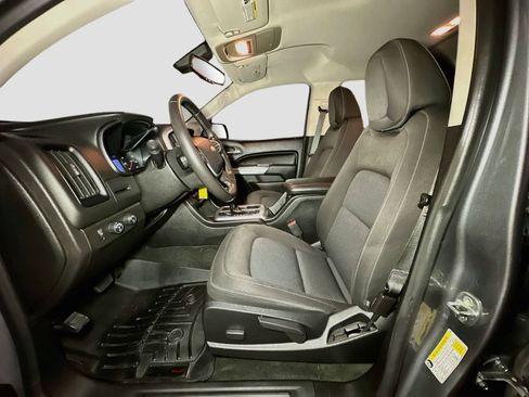 Used 2018 Chevrolet Colorado LT w/ LT Convenience Package AWD/4WD image 17