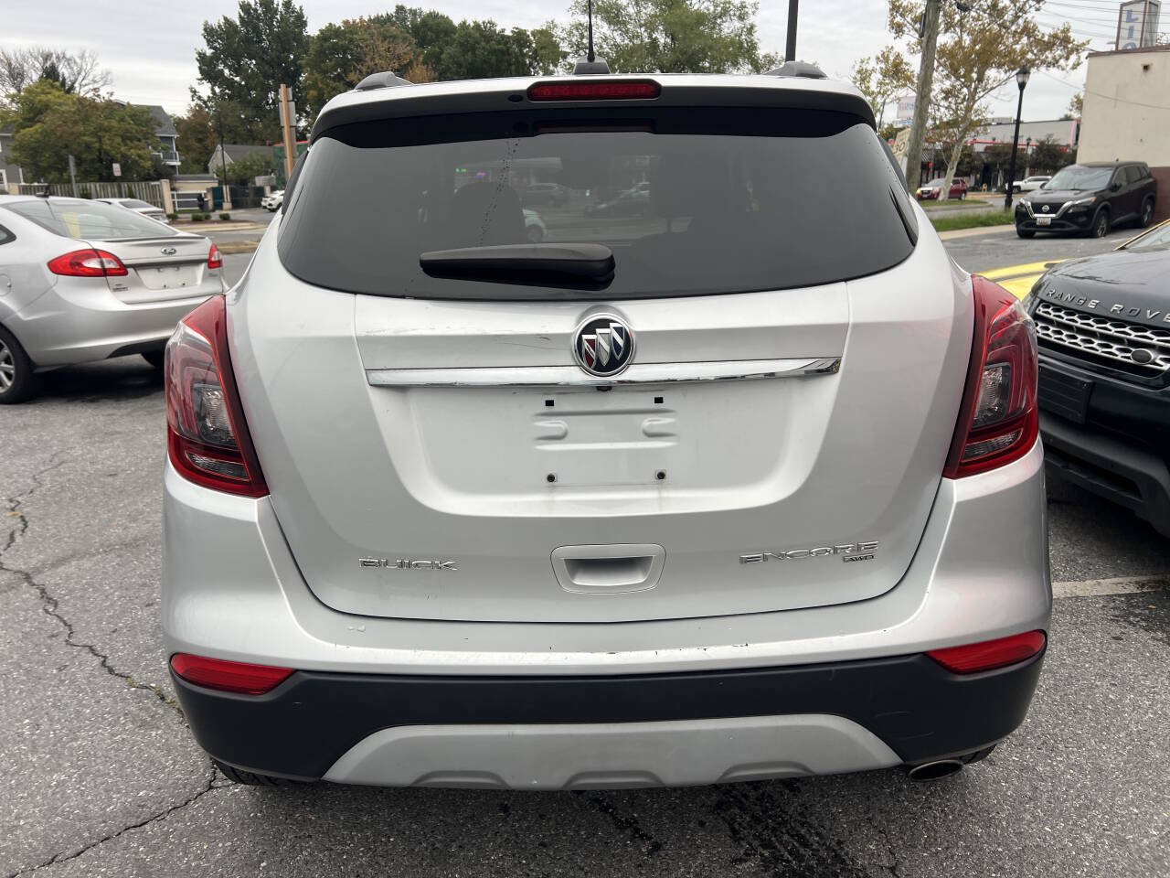 Used 2018 Buick Encore Essence AWD/4WD image 5