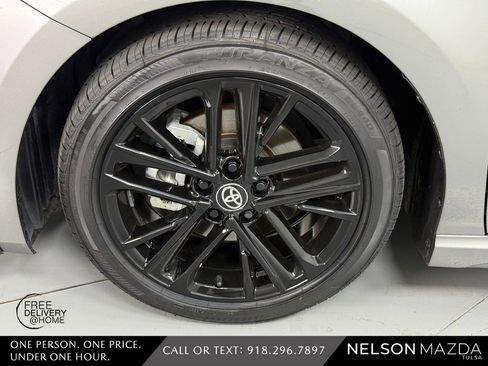 Used 2025 Toyota Camry SE w/ Convenience Package FWD image 13