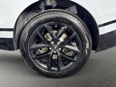 Used 2026 Land Rover Range Rover Velar Dynamic SE image 33