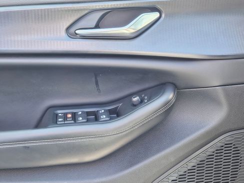 Used 2024 Jeep Grand Cherokee Laredo image 19