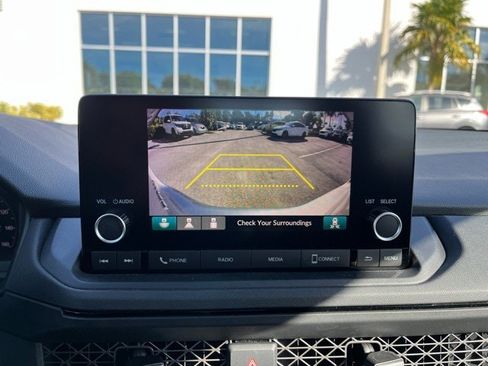 Used 2023 Honda Accord EX image 8