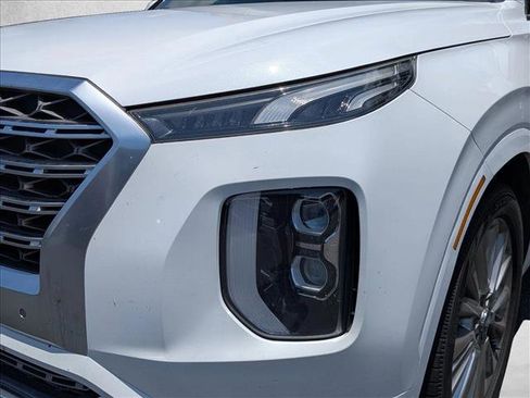Used 2020 Hyundai Palisade Limited FWD image 2