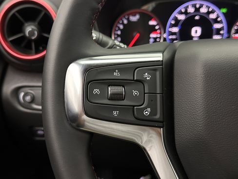 Used 2025 Chevrolet Blazer RS FWD image 24
