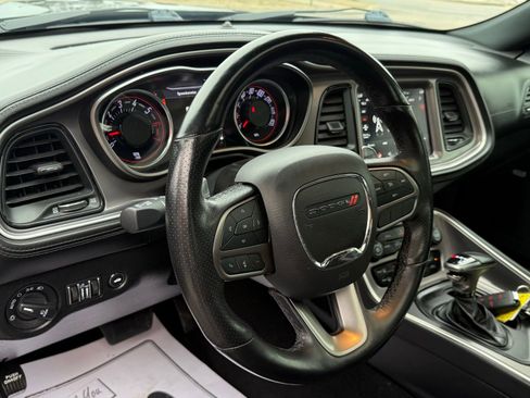 Used 2021 Dodge Challenger R/T w/ Plus Package image 28