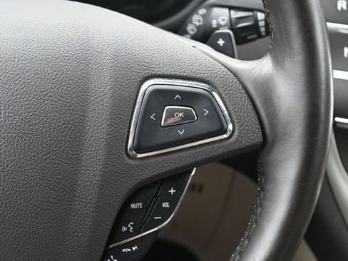 Used 2019 Lincoln MKC Reserve w/ MKC Technology Package AWD/4WD image 18