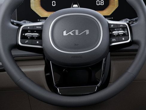 New 2026 Kia Carnival EX FWD image 22