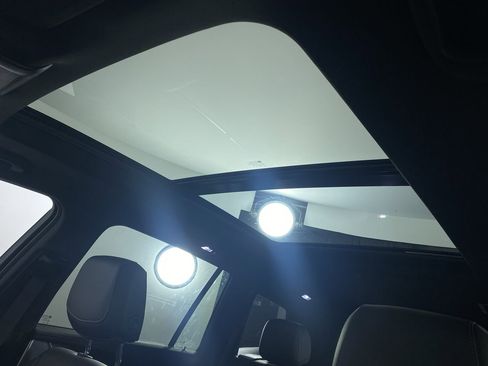 New 2025 Cadillac XT6 Premium Luxury image 11