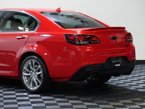 Used 2014 Chevrolet SS RWD image 16