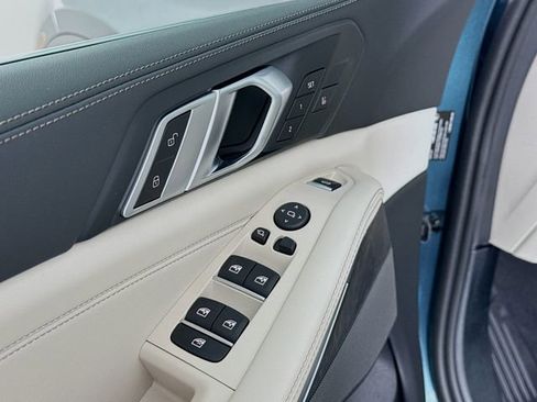 New 2026 BMW X5 xDrive40i w/ Climate Comfort Package image 18