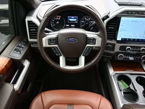 Used 2022 Ford F250 King Ranch w/ King Ranch Ultimate Package AWD/4WD image 26