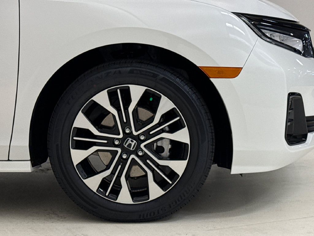 Used 2026 Honda Odyssey Elite image 6