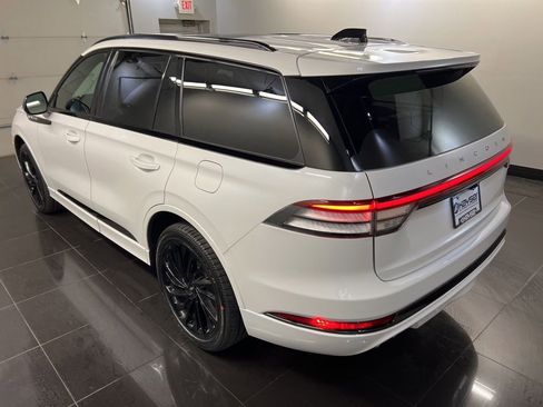 New 2026 Lincoln Aviator Reserve AWD/4WD image 4