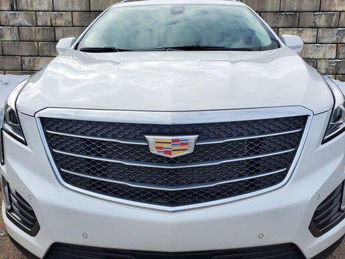 Used 2019 Cadillac XT5 Luxury w/ LPO, Black Ice Package image 9