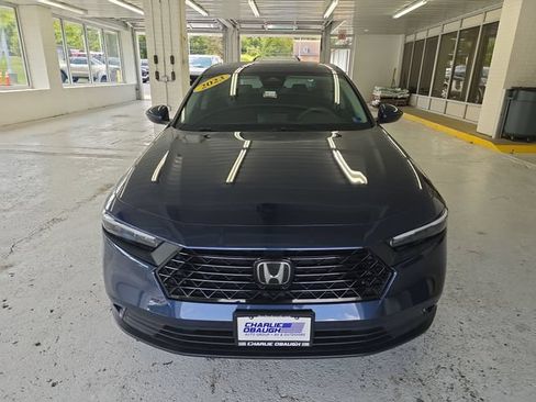 Used 2023 Honda Accord EX image 8