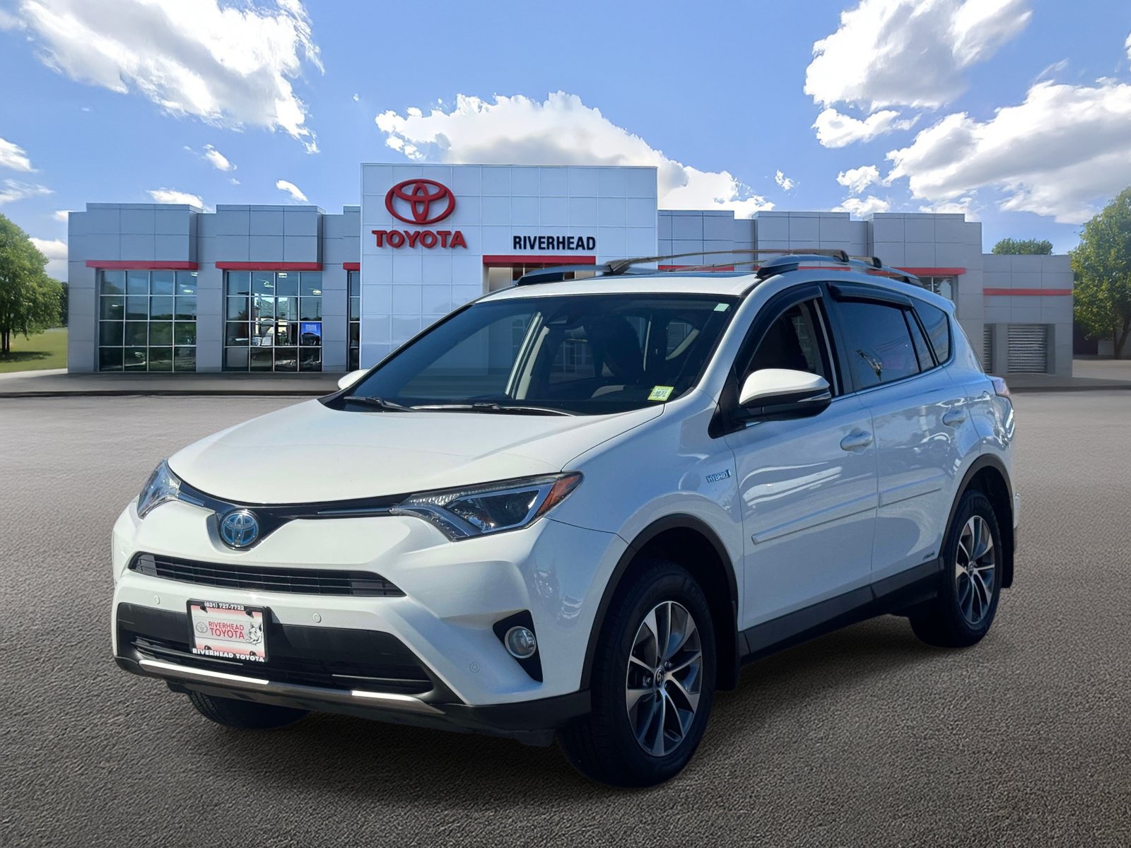 Used 2016 Toyota RAV4 XLE w/ Convenience Package AWD/4WD image 1