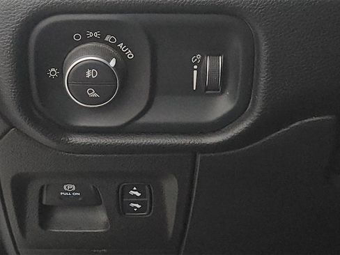 Used 2022 RAM 1500 Lone Star image 16