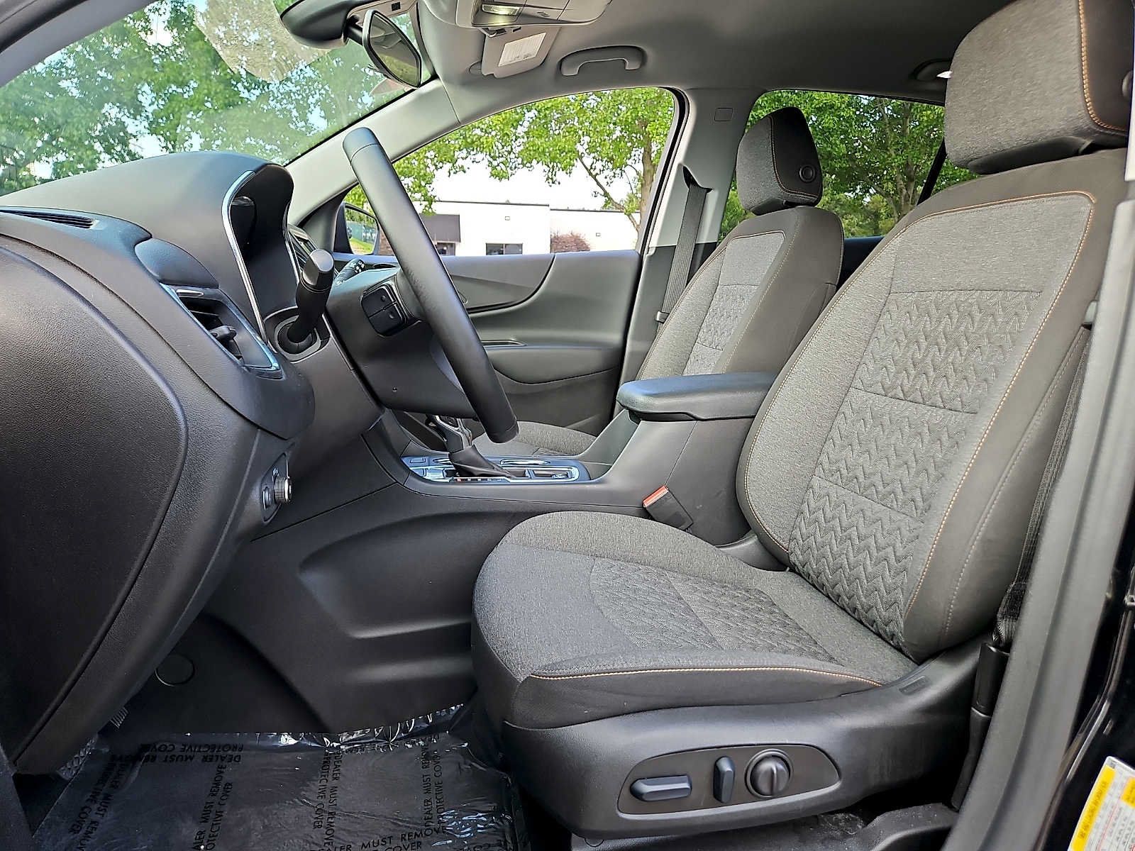 Used 2024 Chevrolet Equinox LT AWD/4WD image 13
