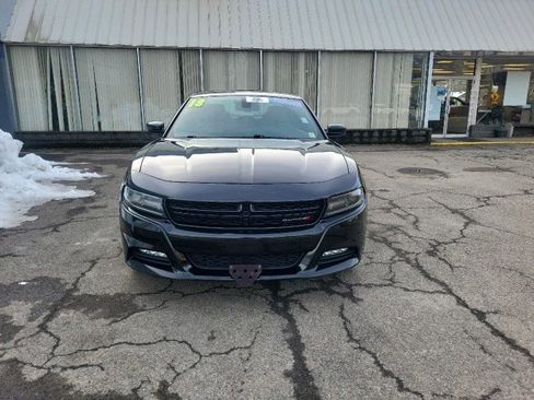 Used 2018 Dodge Charger GT image 4