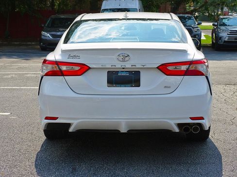 Used 2020 Toyota Camry SE FWD image 14