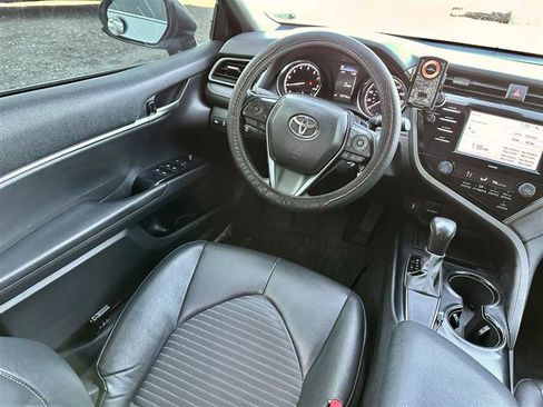 Used 2020 Toyota Camry SE image 27