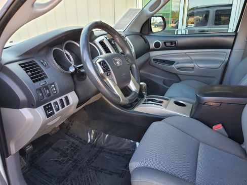 Used 2015 Toyota Tacoma PreRunner w/ TRD Off-Road Package image 22