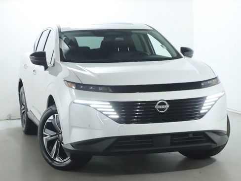 Certified 2025 Nissan Murano SL AWD/4WD image 2