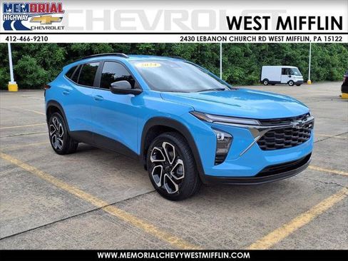 Used 2024 Chevrolet Trax RS FWD image 1