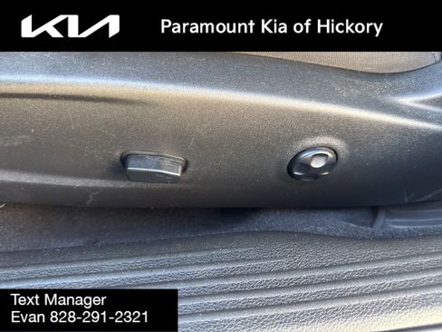 Used 2019 Dodge Challenger R/T image 17