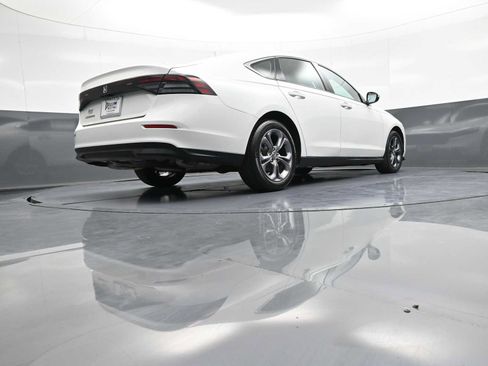 Used 2024 Honda Accord EX image 29
