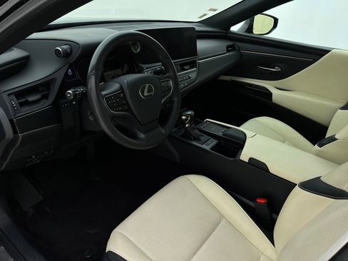 Certified 2022 Lexus ES 350 w/ Premium Package image 16