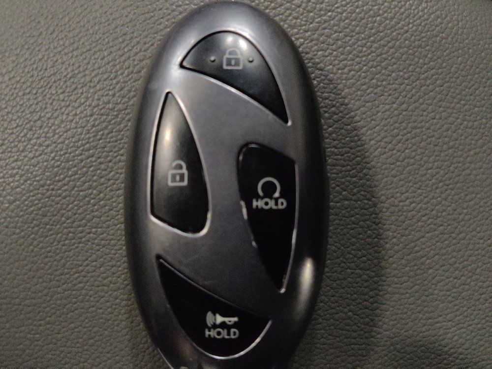 Used 2025 Hyundai Elantra SEL FWD image 32