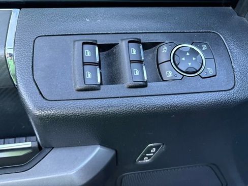 Used 2019 Ford F150 XLT w/ Equipment Group 302A Luxury AWD/4WD image 10