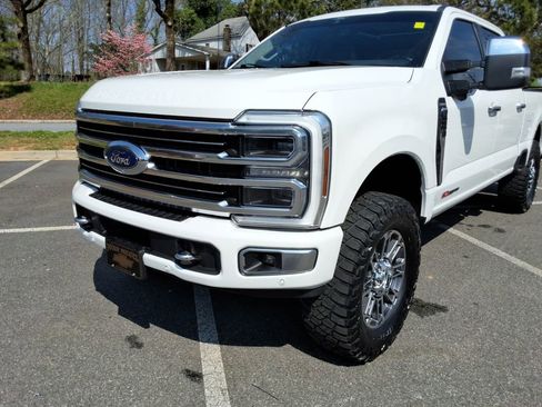 Used 2024 Ford F250 Limited w/ FX4 Off-Road Package image 9