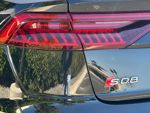 Used 2022 Audi SQ8 Prestige w/ Prestige Package AWD/4WD image 11
