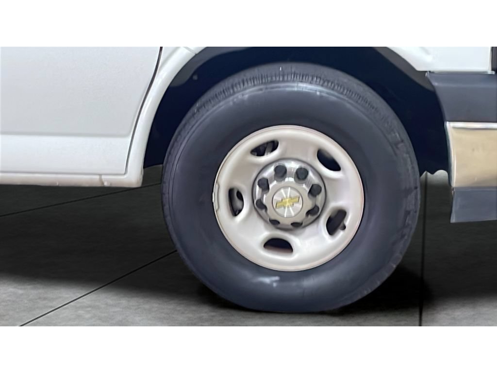 Used 2024 Chevrolet Express 3500 LT w/ LT Preferred Equipment Group RWD image 19