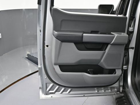 Used 2023 Ford F150 XLT image 34