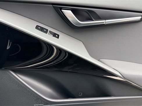 New 2026 Kia Niro SX image 21